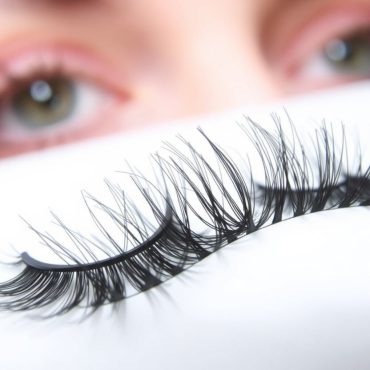 Накладні вії поради для краси